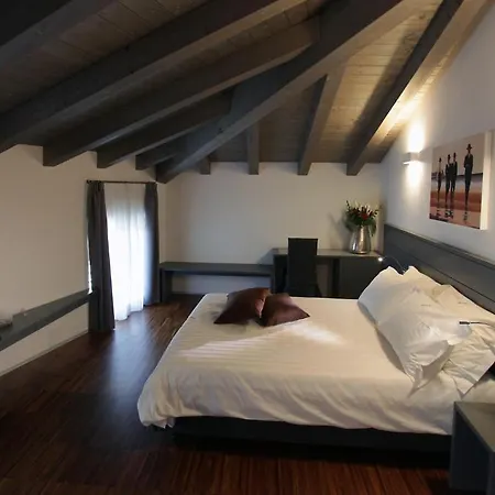 Al Vecchio Tram Hotel 3*